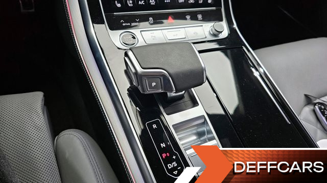 Audi Q8 55 TFSI Quattro Premium купить на сайте DeffCars
