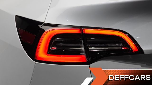 Tesla MODEL Y Long Range AWD купить на сайте DeffCars