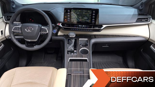 Toyota SIENNA 2.5 Hybrid AWD купить на сайте DeffCars