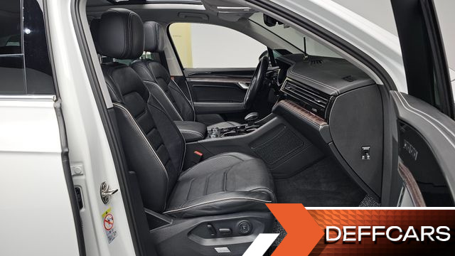 Volkswagen TOUAREG 3.0 TDI Prestige купить на сайте DeffCars