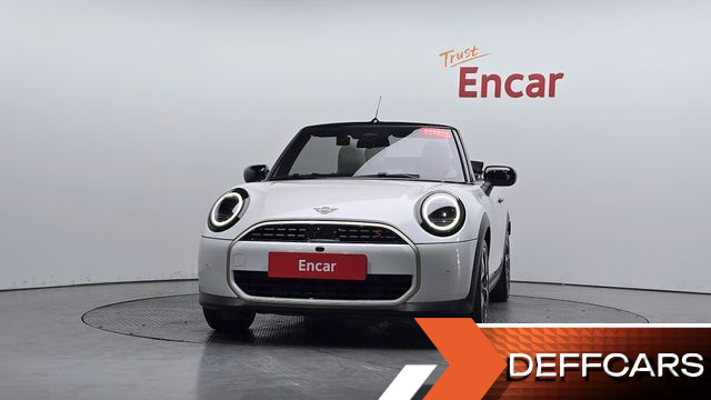 Mini COOPER CONVERTIBLE Favoured купить на сайте DeffCars