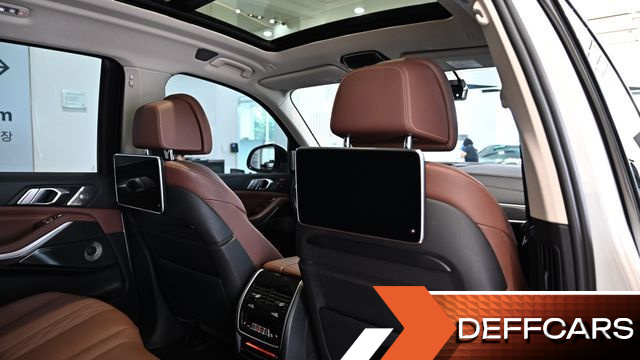 BMW X7 xDrive 40i Design Pure Excellence 7-Seater купить на сайте DeffCars