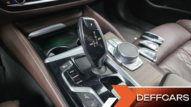 BMW 5-SERIES 530i xDrive M Sport Package Plus купить на сайте DeffCars