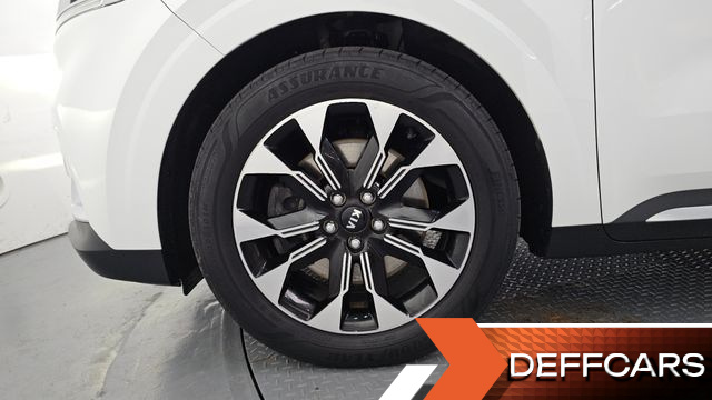 Kia CARNIVAL 9-Seater Noblesse купить на сайте DeffCars