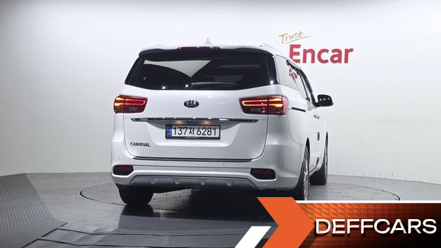 Kia CARNIVAL 9-Seater Noblesse Special купить на сайте DeffCars