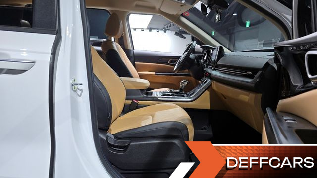 Kia CARNIVAL Gasoline 9-Seater Prestige купить на сайте DeffCars