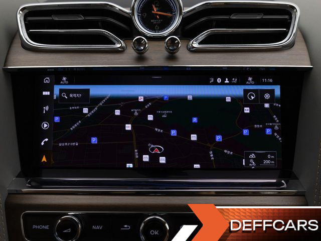 Bentley BENTAYGA 4.0 V8 EWB Azure купить на сайте DeffCars