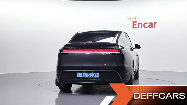 Tesla MODEL Y RWD купить на сайте DeffCars