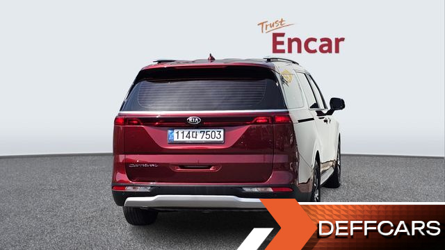 Kia CARNIVAL 9-Seater Prestige купить на сайте DeffCars