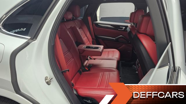 Porsche CAYENNE 3.0 PLATINUM EDITION купить на сайте DeffCars