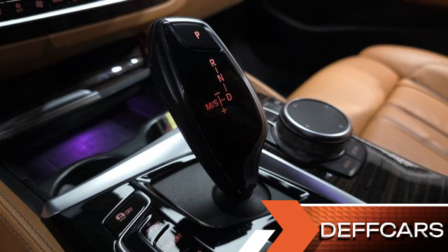 BMW 5-SERIES 520i M Sport купить на сайте DeffCars