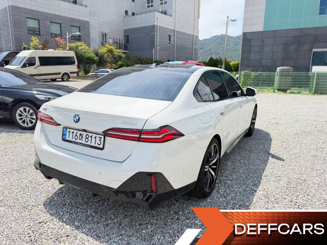 BMW 5-SERIES 530i xDrive M Sport купить на сайте DeffCars