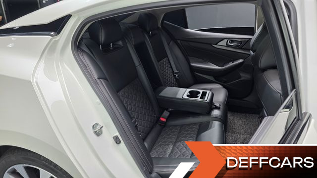 Nissan MAXIMA 3.5 Platinum купить на сайте DeffCars