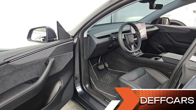 Tesla MODEL Y Long Range AWD купить на сайте DeffCars