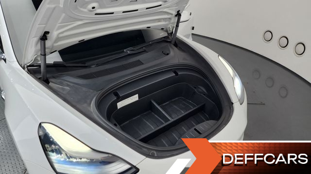 Tesla MODEL 3 Long Range AWD купить на сайте DeffCars