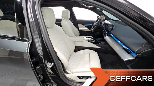 BMW 5-SERIES 520i M Sport купить на сайте DeffCars