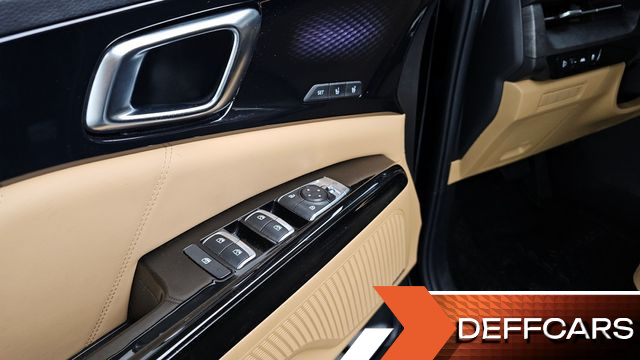 Kia CARNIVAL Gasoline 9-Seater Signature купить на сайте DeffCars