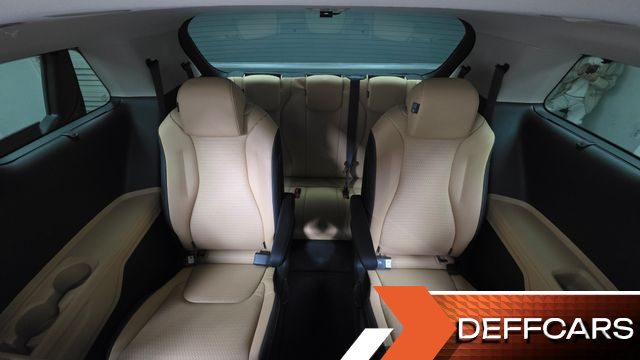 Kia CARNIVAL 9-Seater Signature купить на сайте DeffCars