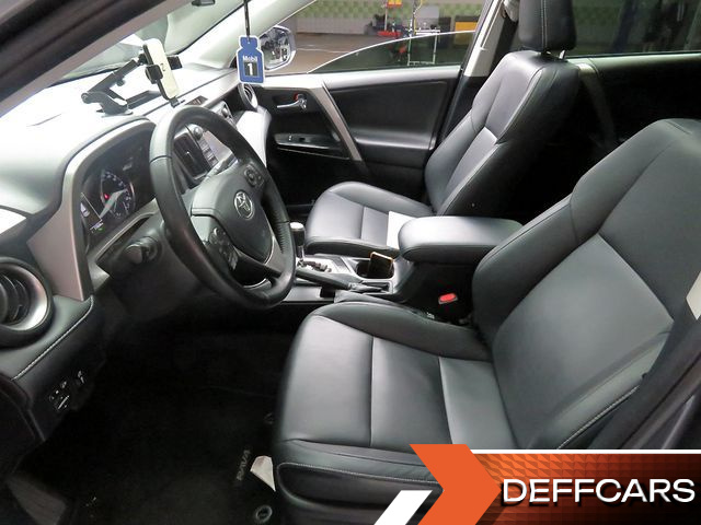 Toyota RAV4 2.5 2WD 4th купить на сайте DeffCars