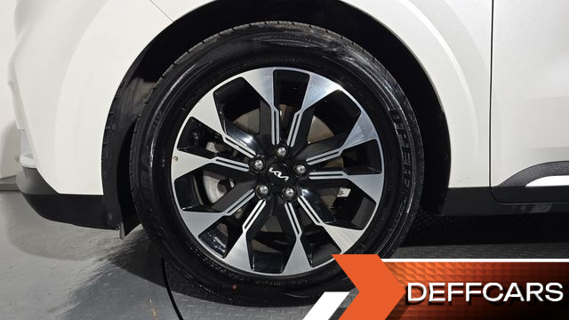 Kia CARNIVAL 9-Seater Signature купить на сайте DeffCars