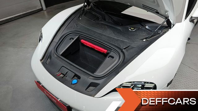 Porsche TAYCAN 4S купить на сайте DeffCars