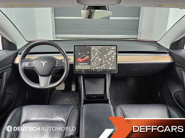 Tesla MODEL 3 Long Range AWD купить на сайте DeffCars