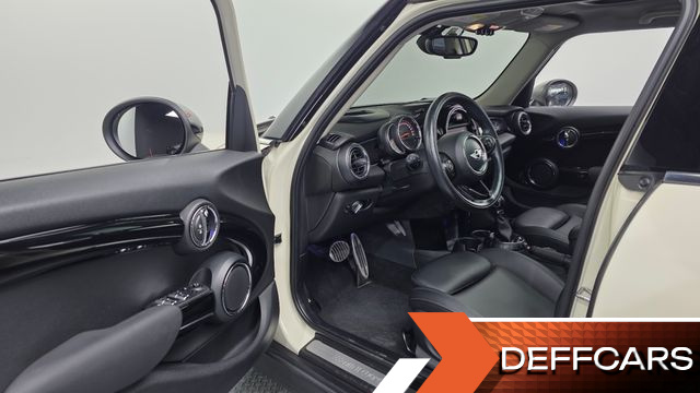 Mini COOPER 5Door Standard 3rd купить на сайте DeffCars