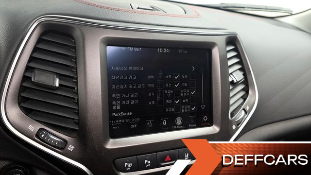 Jeep CHEROKEE 3.2 Trailhawk AWD купить на сайте DeffCars