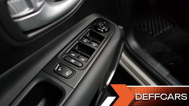 Jeep RENEGADE 1.3 Limited купить на сайте DeffCars