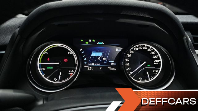 Toyota CAMRY 2.5 XLE Hybrid купить на сайте DeffCars