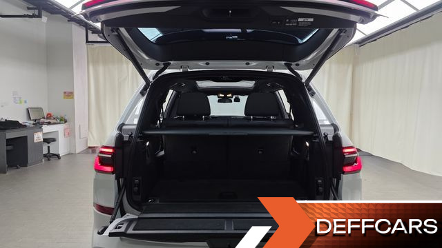 BMW X7 xDrive 40i M Sport 6STR купить на сайте DeffCars
