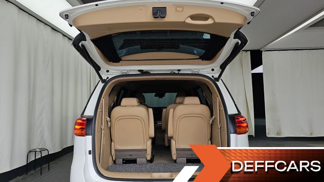 Kia CARNIVAL Gasoline 9-Seater Noblesse Special купить на сайте DeffCars