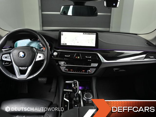 BMW 5-SERIES 520i Luxury купить на сайте DeffCars