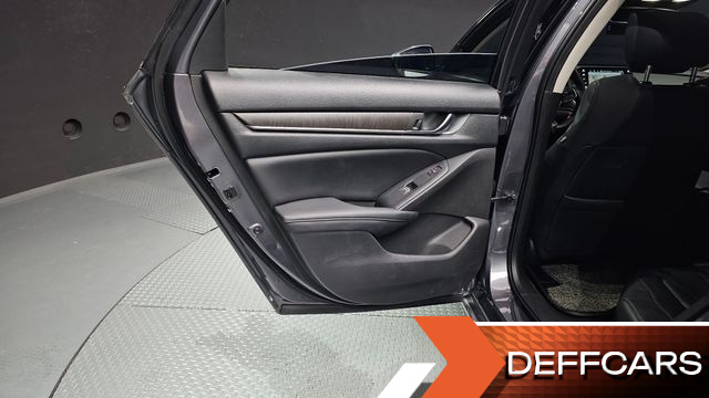 Honda ACCORD 2.0 Hybrid Touring купить на сайте DeffCars