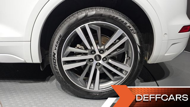 Audi Q5 45 TFSI Quattro Premium купить на сайте DeffCars