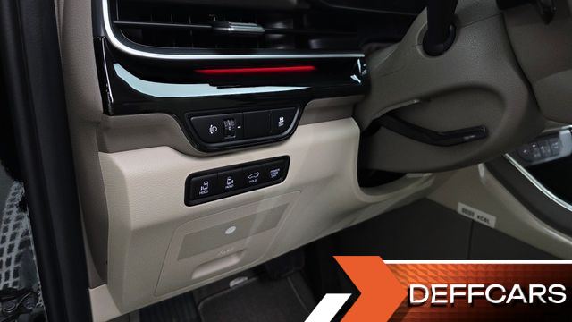 Kia CARNIVAL Gasoline 7-Seater Hi Limousine Signature купить на сайте DeffCars
