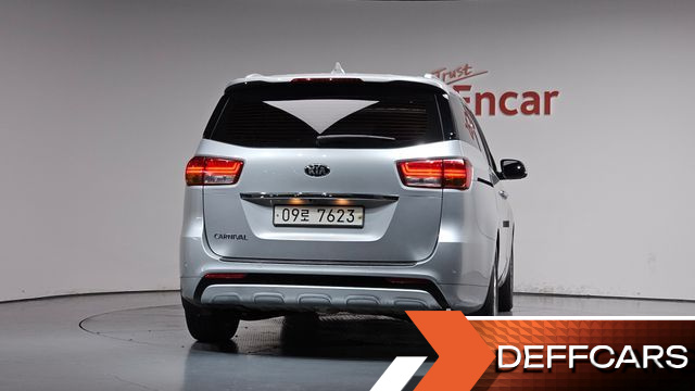 Kia CARNIVAL 9-Seater Noblesse Special купить на сайте DeffCars