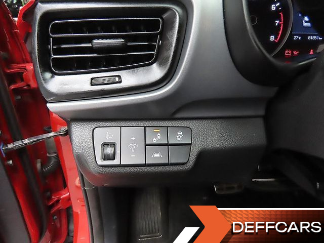 Kia STONIC 1.4 Prestige купить на сайте DeffCars