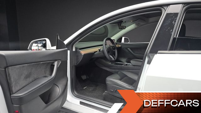 Tesla MODEL Y Long Range AWD купить на сайте DeffCars