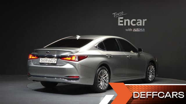 Lexus ES Luxury Plus купить на сайте DeffCars