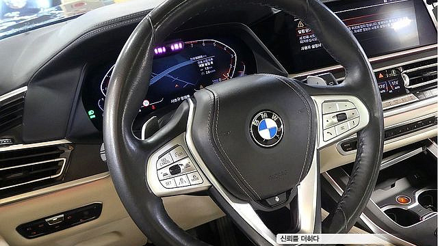 BMW X7 xDrive 40i Design Pure Excellence 6-Seater купить на сайте DeffCars