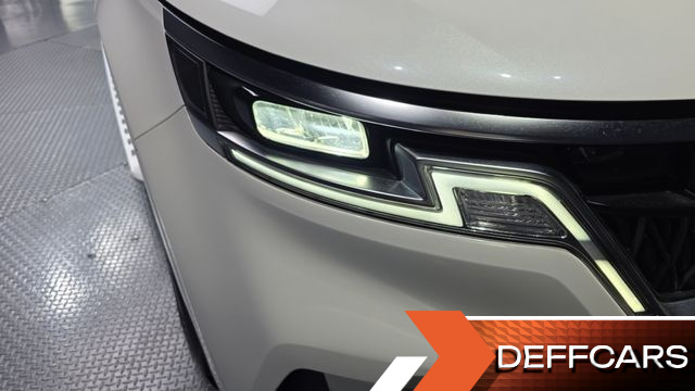 Kia CARNIVAL 7-Seater Noblesse купить на сайте DeffCars