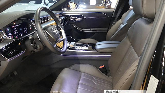 Audi A8 55 TFSI Quattro Premium LWB купить на сайте DeffCars
