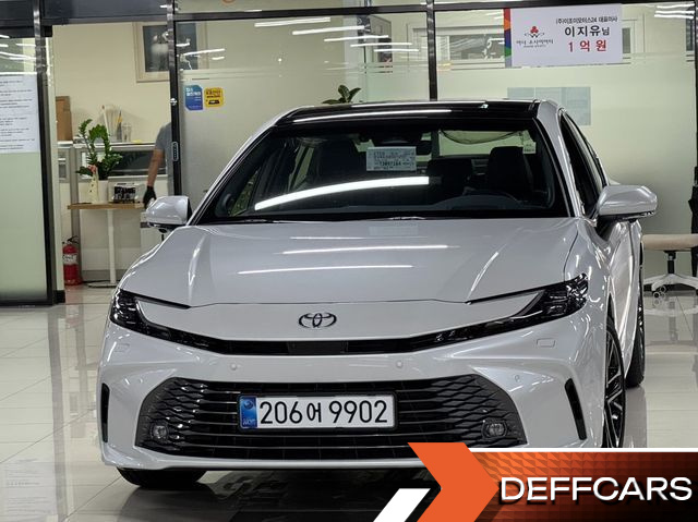 Toyota CAMRY 2.5 XLE Premium Hybrid купить на сайте DeffCars