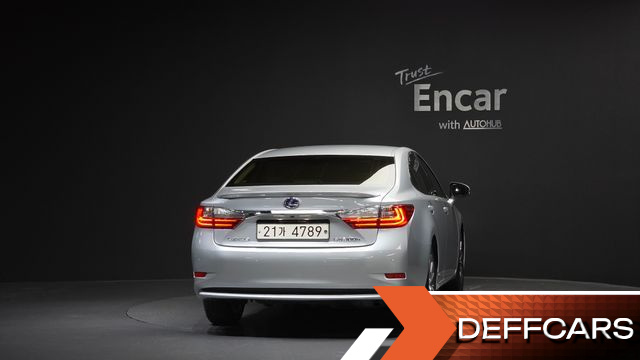 Lexus ES Supreme XV60 купить на сайте DeffCars