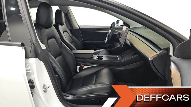 Tesla MODEL 3 Long Range AWD купить на сайте DeffCars