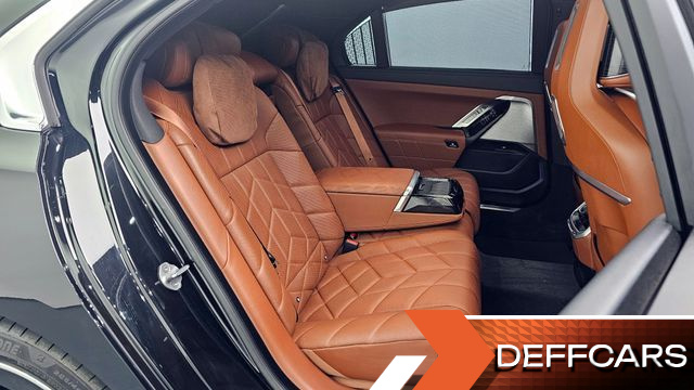 BMW 7-SERIES 740d xDrive M Sport купить на сайте DeffCars