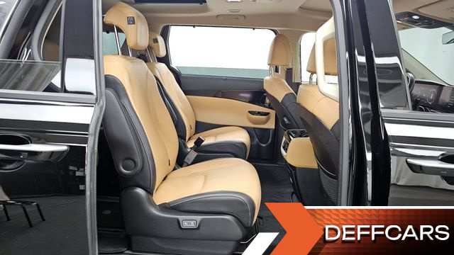 Kia CARNIVAL Gasoline 9-Seater Signature купить на сайте DeffCars