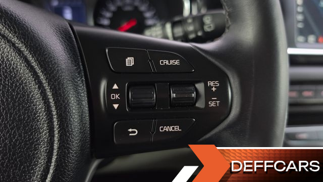 Kia CARNIVAL 9-seater Prestige купить на сайте DeffCars
