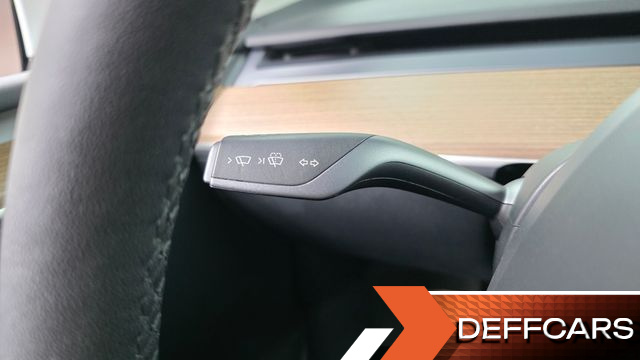 Tesla MODEL Y Long Range AWD купить на сайте DeffCars